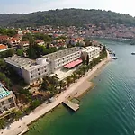 Posejdon Vela Luka